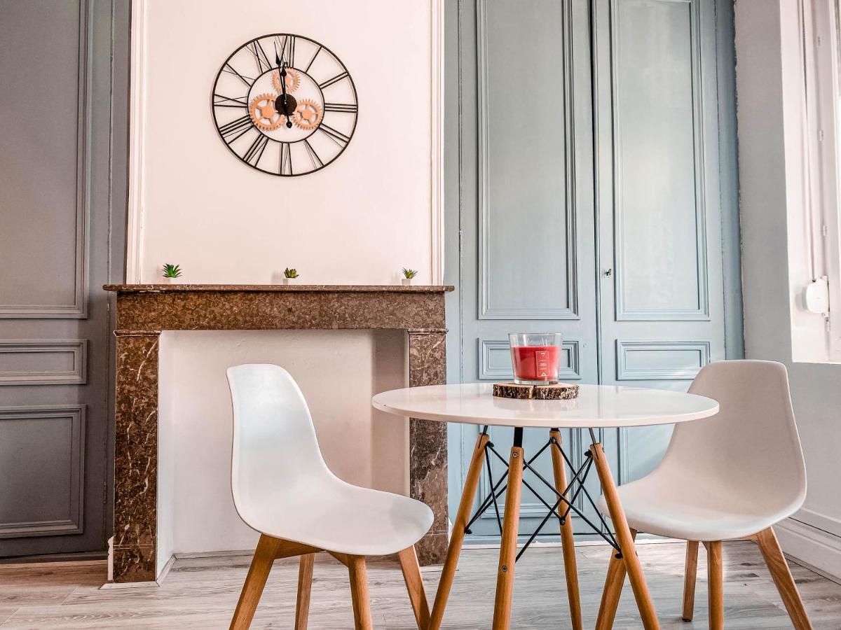 * The Gold Time * Appartement Confort * Centre-Ville كاليه المظهر الخارجي الصورة