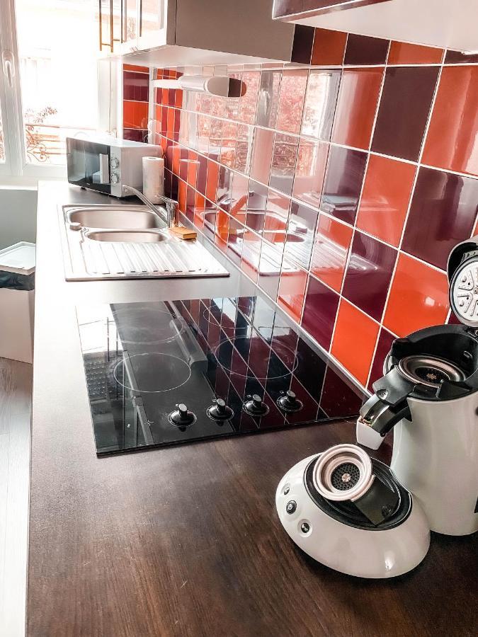 * The Gold Time * Appartement Confort * Centre-Ville كاليه المظهر الخارجي الصورة